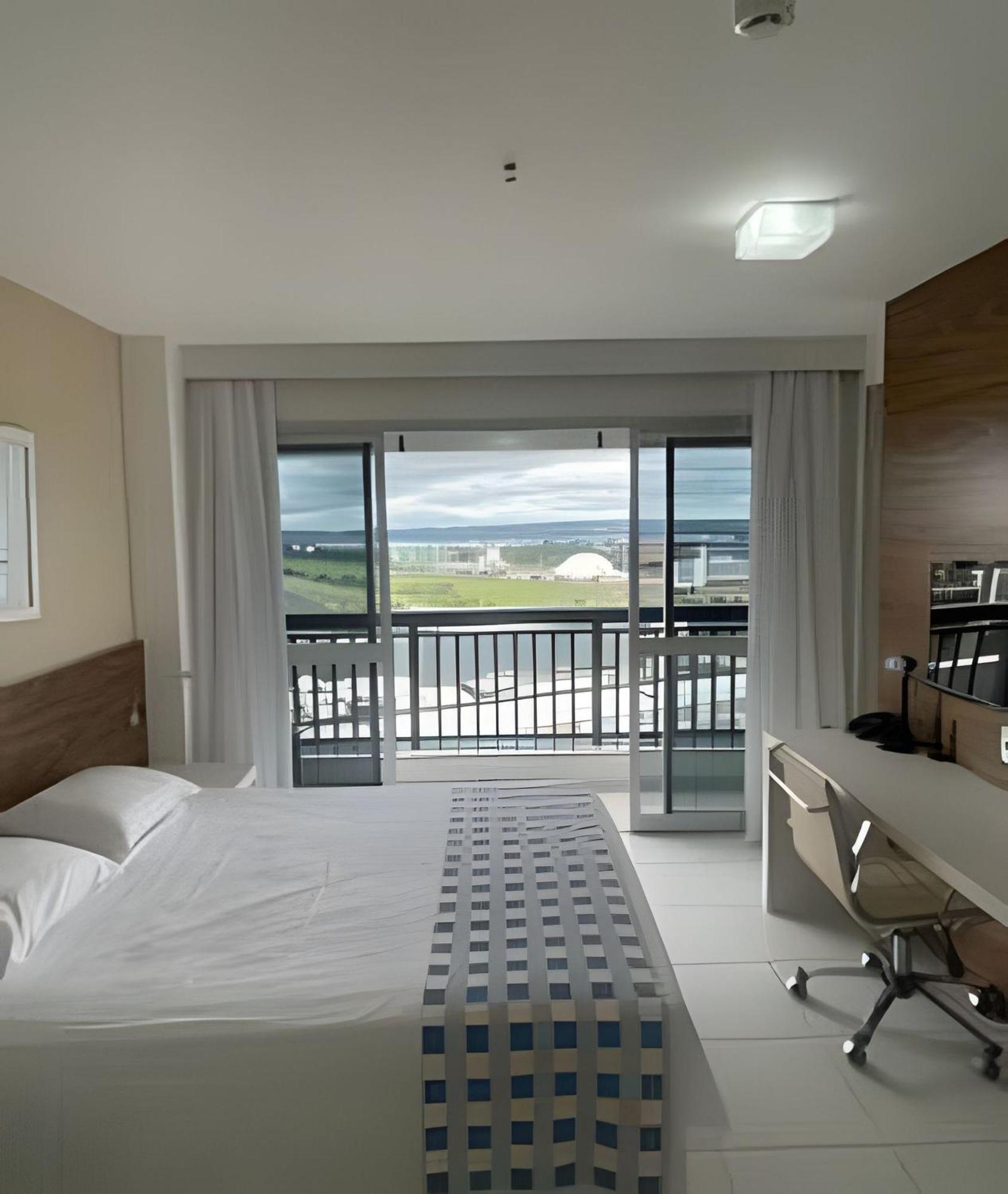 Vision Hotel *